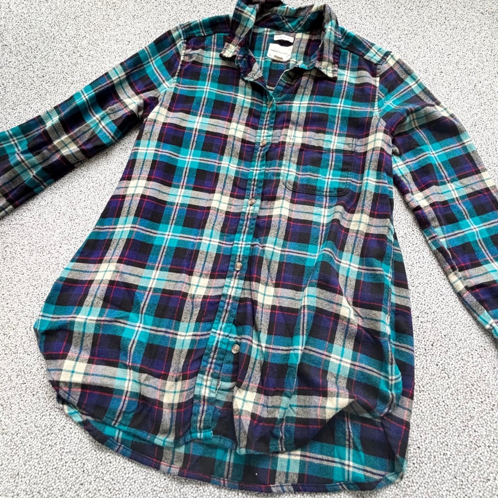 American Eagle Plaid Shirt Women M Blue Teal SOFT Boyfriend Fit Grunge Outdoorsy